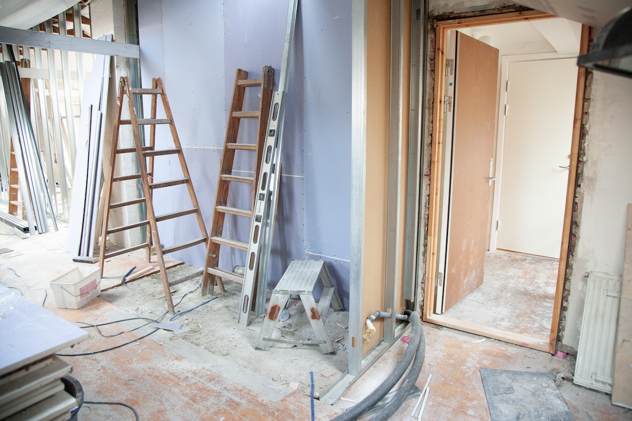 obtenez une estimation pr&eacute;cise du co&ucirc;t de vos travaux de r&eacute;novation. d&eacute;couvrez nos conseils et outils pour &eacute;valuer le budget de votre projet de r&eacute;novation en toute simplicit&eacute;.