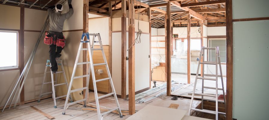 découvrez nos conseils pratiques et solutions efficaces pour la rénovation de votre maison ou appartement : astuces, matériaux, étapes clés et inspirations pour transformer votre intérieur.