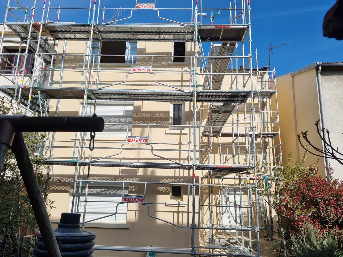 d&eacute;couvrez nos services de r&eacute;novation &agrave; alfortville : travaux de r&eacute;novation int&eacute;rieure et ext&eacute;rieure, pour particuliers et professionnels. qualit&eacute;, professionnalisme et conseils personnalis&eacute;s pour tous vos projets.