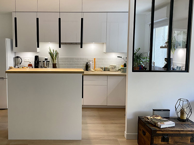 d&eacute;couvrez nos conseils et solutions pour r&eacute;ussir votre r&eacute;novation int&eacute;rieure : am&eacute;nagement, d&eacute;coration, choix des mat&eacute;riaux et astuces pour transformer votre espace de vie en toute simplicit&eacute;.