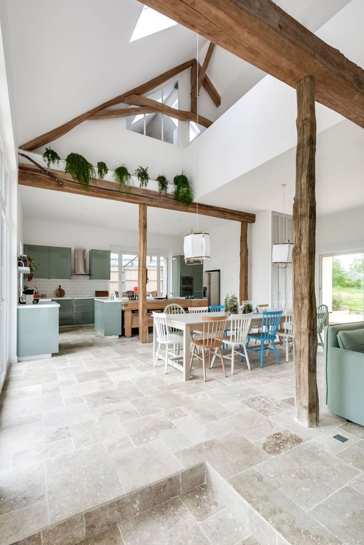 d&eacute;couvrez nos conseils et id&eacute;es pour la r&eacute;novation de maison : &eacute;tapes cl&eacute;s, astuces d&eacute;co, choix des mat&eacute;riaux et budget. r&eacute;alisez vos projets de r&eacute;novation avec succ&egrave;s !