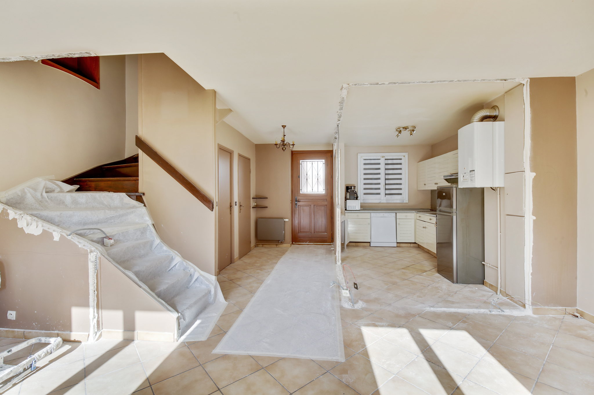 découvrez nos conseils et astuces pour réussir la rénovation de votre maison : idées, budget, étapes clés et solutions pour transformer votre intérieur facilement.
