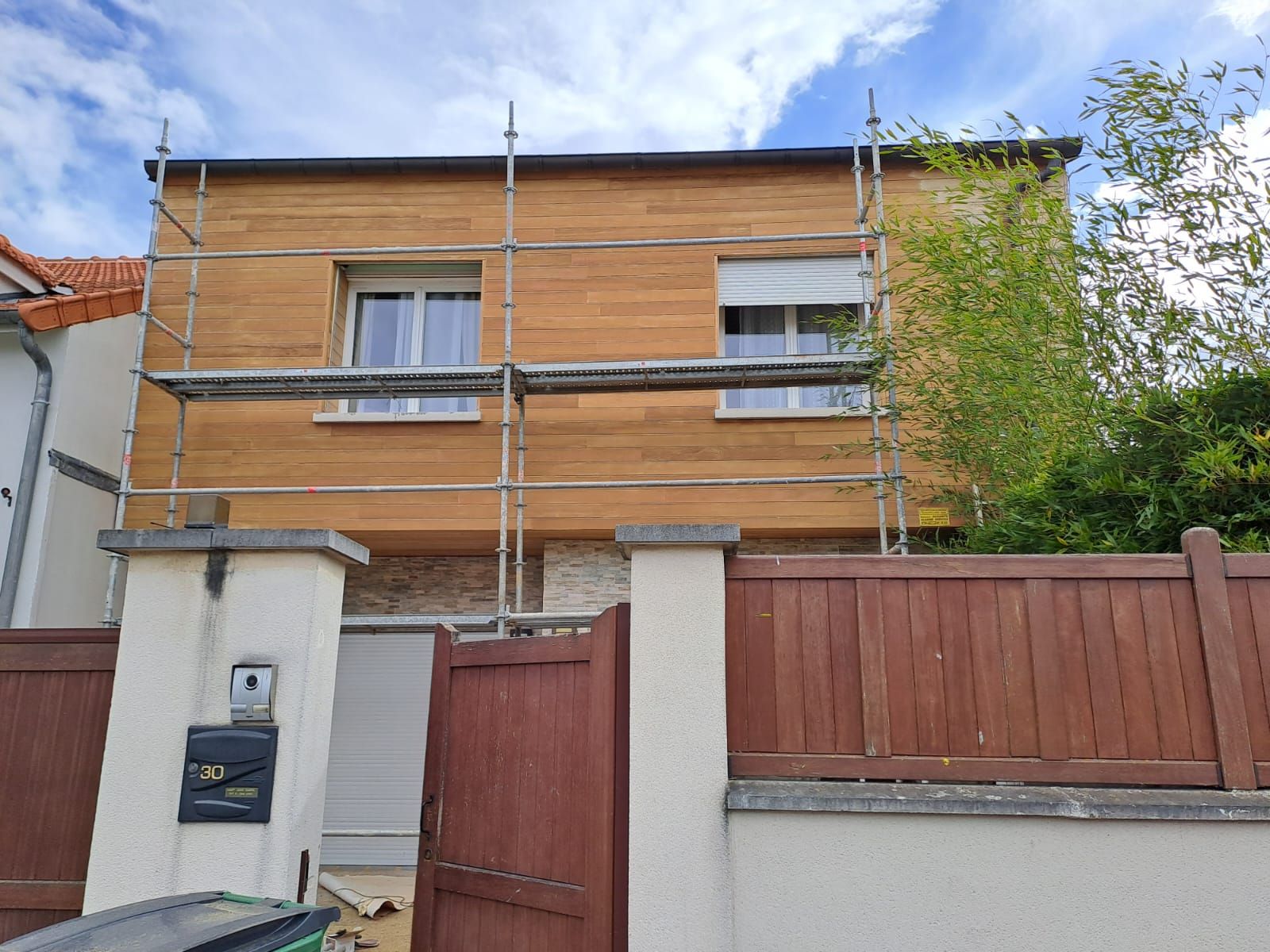 besoin d&rsquo;un artisan sp&eacute;cialis&eacute; en r&eacute;novation &agrave; alfortville ? profitez d&rsquo;un service sur-mesure pour vos travaux int&eacute;rieurs et ext&eacute;rieurs. conseils, expertise et devis gratuit.