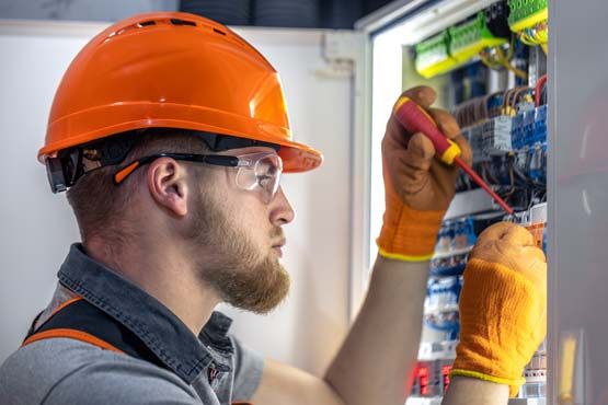 besoin d&rsquo;un &eacute;lectricien &agrave; alfortville pour vos r&eacute;novations ? profitez d&rsquo;un service rapide, fiable et conforme aux normes pour tous vos travaux &eacute;lectriques, particuliers et professionnels.