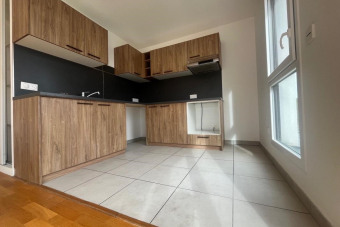 obtenez une estimation pr&eacute;cise du co&ucirc;t de r&eacute;novation ou installation de votre cuisine &agrave; alfortville. conseils et devis gratuits pour tous vos projets d&rsquo;am&eacute;nagement.