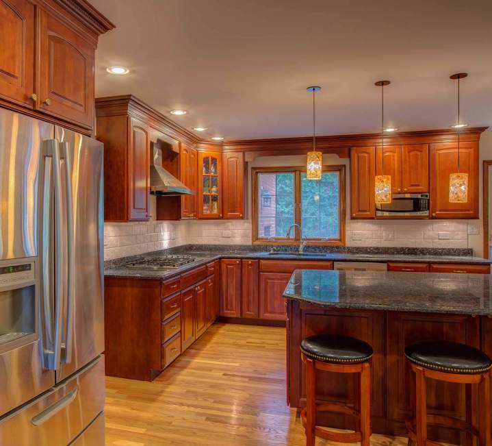 confiez la rénovation de votre cuisine à alfortville à des experts qualifiés. modernisez vos espaces avec des solutions sur-mesure et un accompagnement personnalisé de a à z.