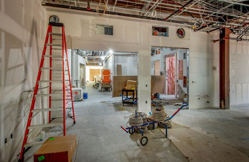 d&eacute;couvrez nos conseils et solutions pour une r&eacute;novation int&eacute;rieure r&eacute;ussie : am&eacute;nagement, d&eacute;coration, astuces et inspirations pour transformer votre espace de vie.