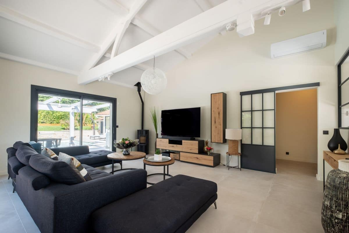 d&eacute;couvrez nos conseils et id&eacute;es pour la r&eacute;novation int&eacute;rieure : am&eacute;nagement, d&eacute;coration, choix des mat&eacute;riaux et astuces pour transformer votre espace de vie avec style et efficacit&eacute;.