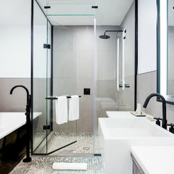 offrez une nouvelle vie à votre salle de bain à alfortville grâce à nos services de rénovation sur mesure : modernisation, optimisation de l’espace et finitions de qualité. devis gratuit et conseils personnalisés !