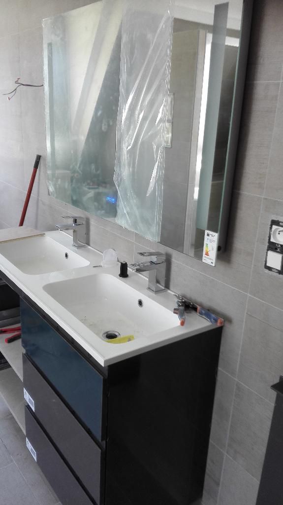 confiez la rénovation de votre salle de bain à alfortville à des professionnels qualifiés. conseils personnalisés, matériaux de qualité et travaux sur mesure pour un espace moderne et fonctionnel.