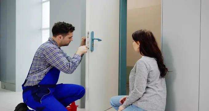 besoin d'un serrurier en urgence &agrave; alfortville ? intervention rapide 24h/24 et 7j/7 pour vos d&eacute;pannages, ouvertures de portes et r&eacute;parations de serrures. devis gratuit !