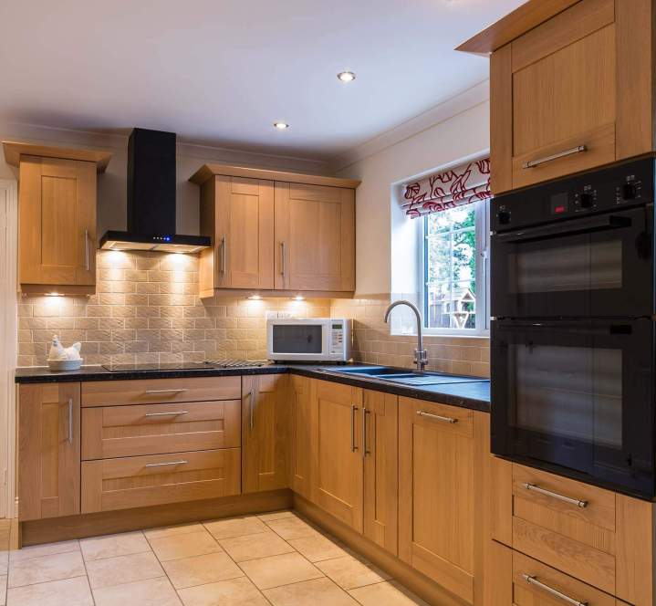 confiez vos travaux de cuisine &agrave; alfortville &agrave; des professionnels qualifi&eacute;s. r&eacute;novation, am&eacute;nagement, conseils personnalis&eacute;s et devis gratuit pour une cuisine sur mesure adapt&eacute;e &agrave; vos besoins.