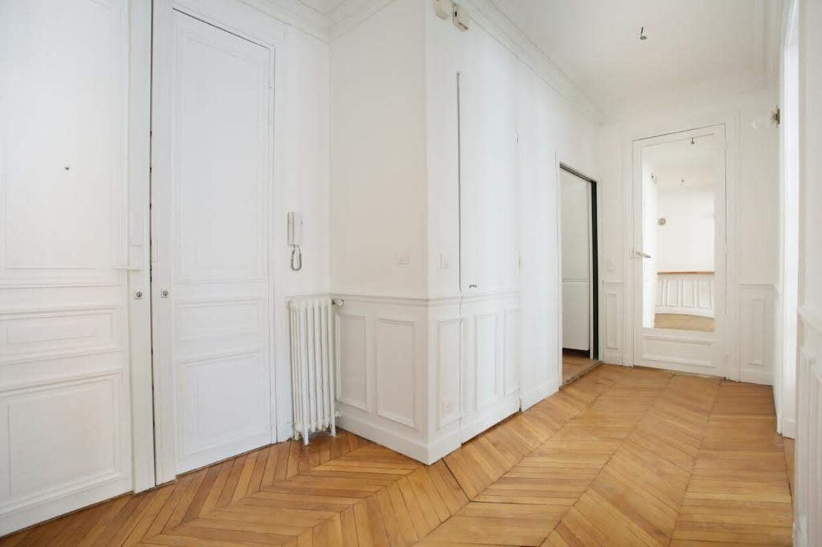 d&eacute;couvrez les conseils cl&eacute;s pour r&eacute;nover votre appartement dans le 18&egrave;me arrondissement de paris. guide complet pour r&eacute;ussir votre projet de r&eacute;novation &agrave; paris 75018.